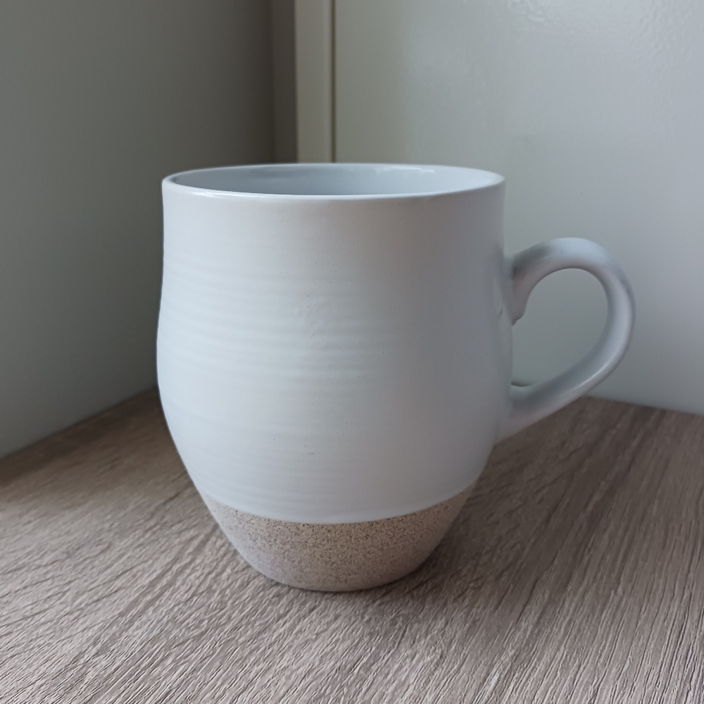 🌷 Minimalist Half Glaze Stoneware Mug